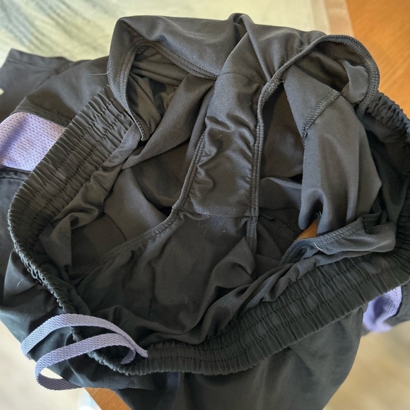 Under Armour Women's Speed Stride Black and Purple Large - Picture 10 of 11